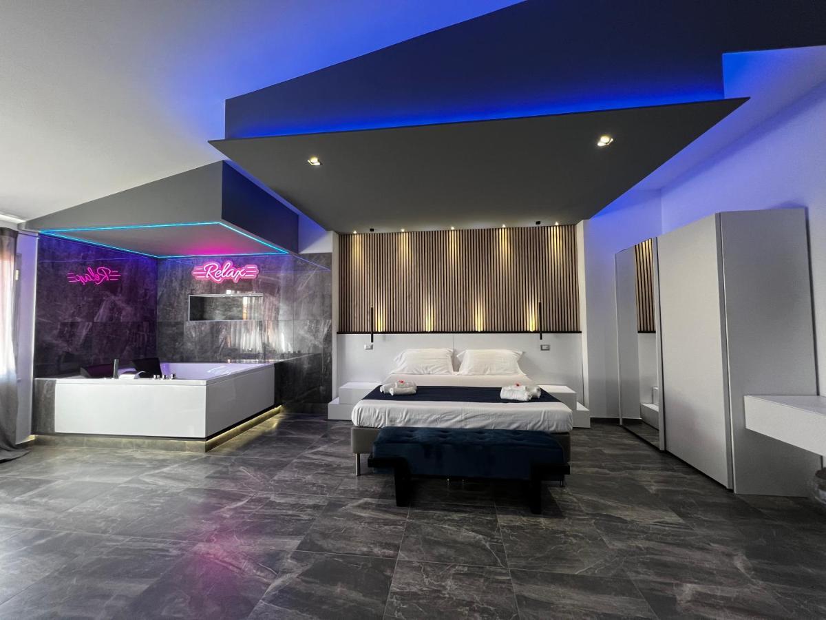 B&B Del Centro E Spa 파르티니코 외부 사진